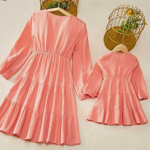 pink mom and daughter dress Truly nothing better Comment PINK and Ill send you links to our matching mommy/daughter dresses , https://liketk.it/65fNR